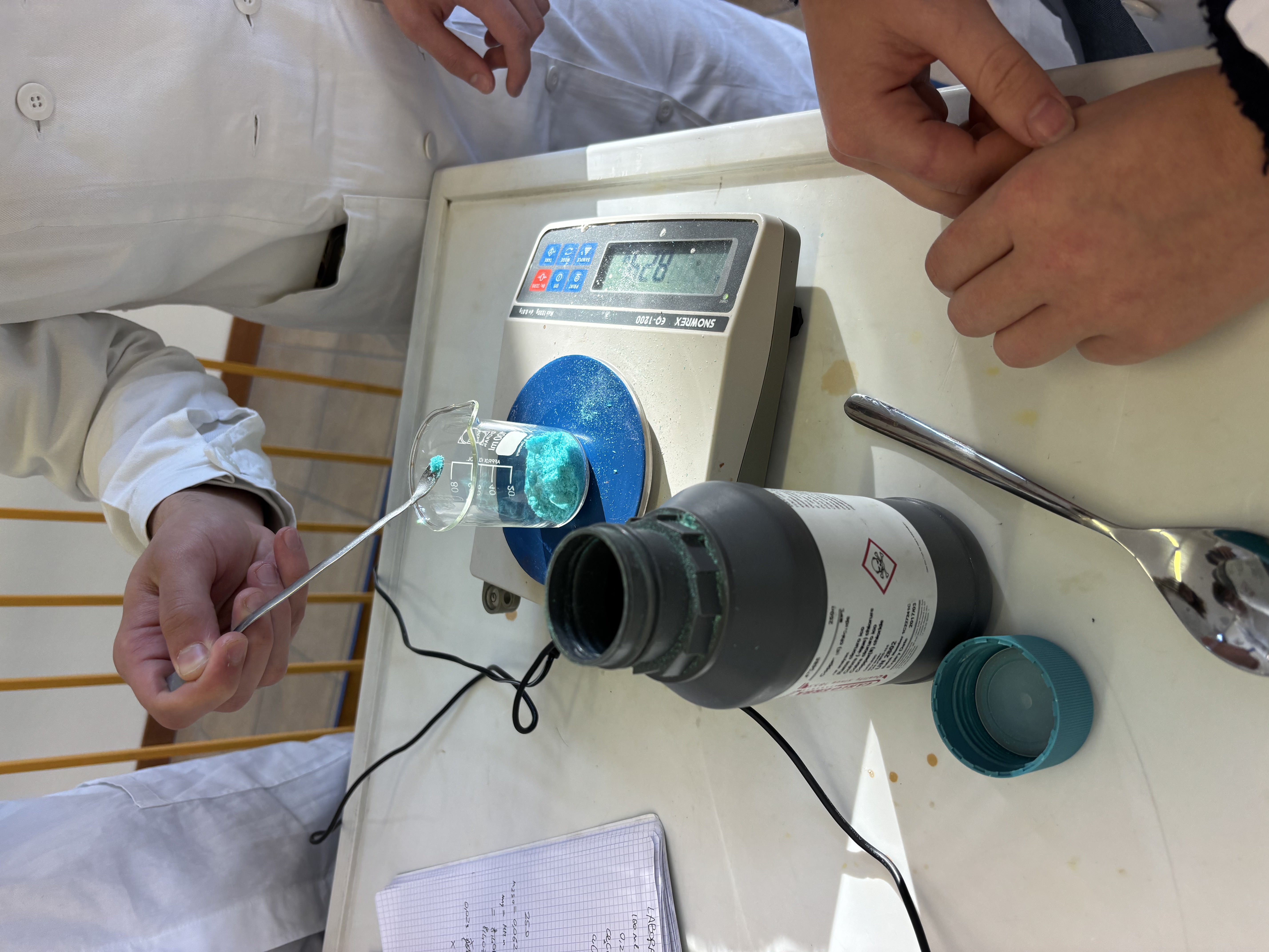 Pesata del cloruro rameico